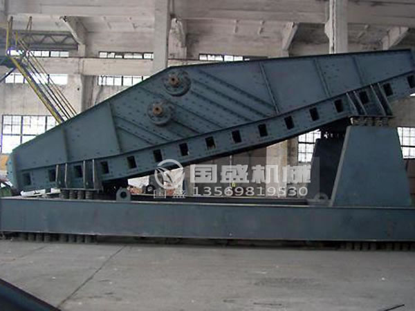 倾斜长方形振动筛 倾斜长方形振动筛