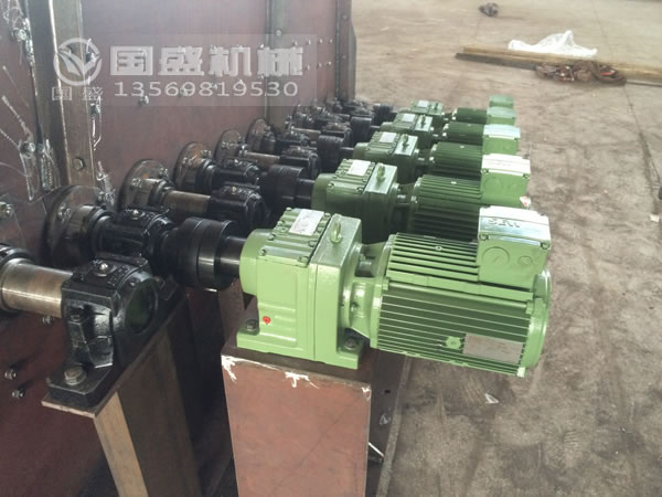 滚轴麻豆蜜桃69无码专区 滚轴麻豆蜜桃69无码专区